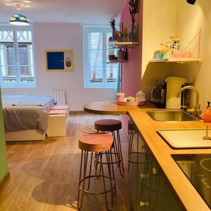 Barbapappart - Un Studio Colore Dans Le Centre De Rouen Exterior photo